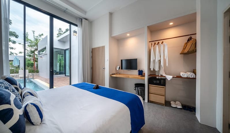 Aleenta Hua Hin - Hidden Gem Master Bedroom